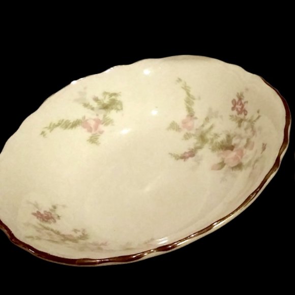 Vintage Berry Bowls, Fruit Bowls, Homer Laughlin Virginia Rose, 4pc Bowl Set, - Picture 7 of 10